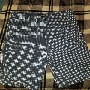 Men's SIZE 34 EXPRESS DRESS SHORTS. MINT CONDITION